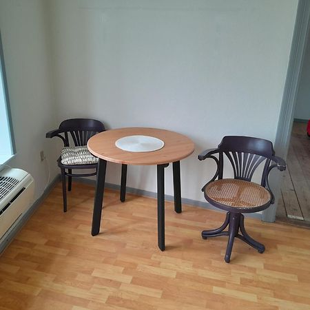 Apartment Mit 2 Zimmern Und Balkon Im Herzen Von Hoyer Højer Eksteriør billede