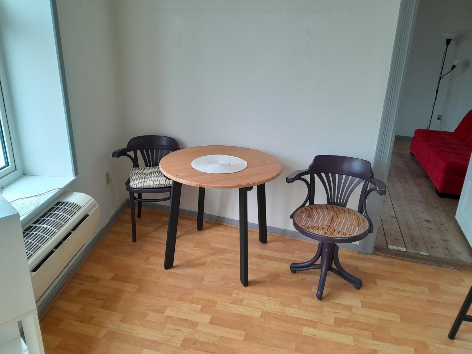 Apartment Mit 2 Zimmern Und Balkon Im Herzen Von Hoyer Højer Eksteriør billede